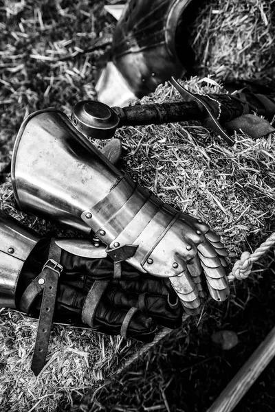 Middeleeuwse Harnas Handschoen Detail Van Bescherming Oude Geschiedenis — Stockfoto