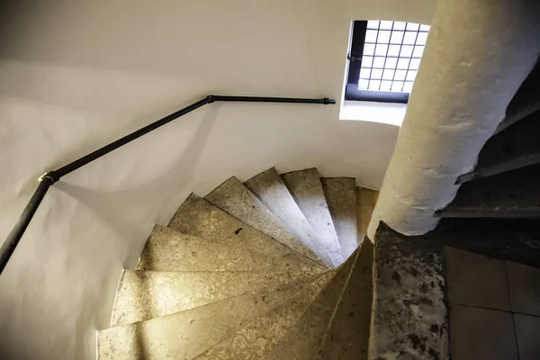 Antike Wendeltreppe Mittelalterliches Treppenhaus — Stockfoto