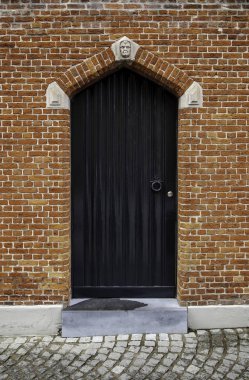 Bruges, eski ortaçağ evin kapı eski kapı