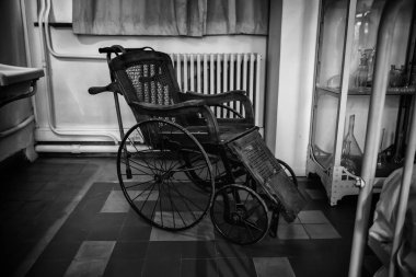 Eski hastane tekerlekli sandalye, sandalye ayrıntı engelliler için
