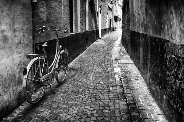 Bruges Detay Kent Merkezi Turizm Şehrin Keşfi Taşıma Tipik Bisiklet — Stok fotoğraf