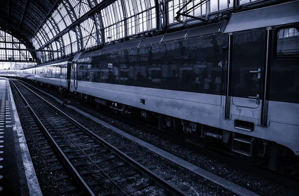 Treno Stazione Mezzi Trasporto Persone Viaggi Turismo — Foto Stock