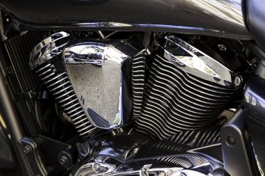 Modern yeni motor büyük deplasman motosiklet, hız ve güç detay