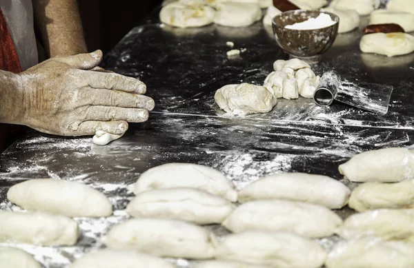 面包面团 面包制作细节 传统手工烘焙 食品和食品 — 图库照片