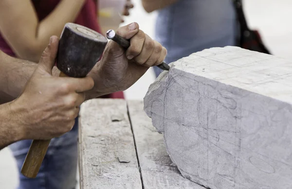 Carving Stone Craftsman Shaping Stone Art Crafts — Stock Photo, Image