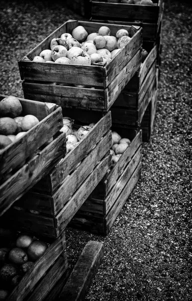 Jabłka Drewnianych Pudełkach Szczegóły Dotyczące Świeżych Owoców Diety Zdrowia — Zdjęcie stockowe