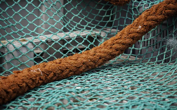 古い漁網 釣りのためのツールの詳細 海の食べ物 — ストック写真