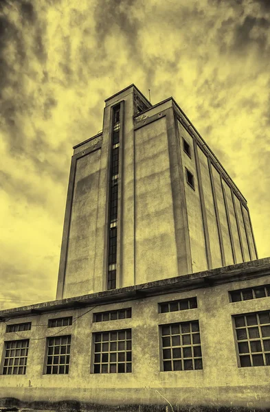 Old abandoned factory — Stock Photo, Image