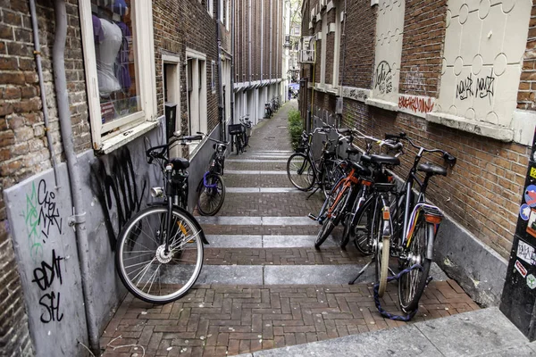 Bicicletas en Amsterdam — Foto de Stock