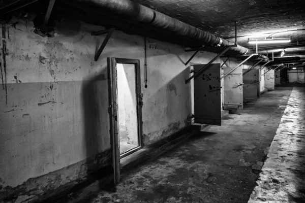 Altes Gefängnis mit Zellen — Stockfoto