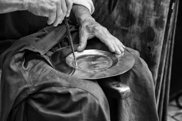 Trabajar Con Cobre Detalle Artesanía Manual — Foto de Stock