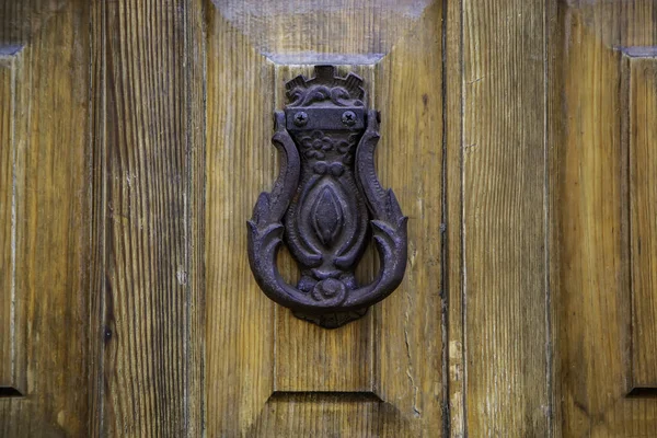 Παλιά Σκουριασμένη Πόρτα Διακόσμηση Και Λεπτομέρεια Επικοινωνίας Vintage — Φωτογραφία Αρχείου