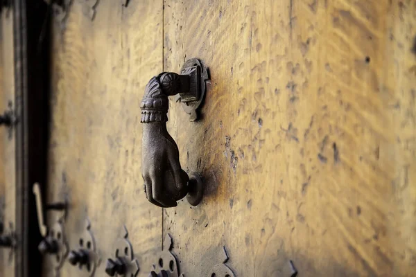 Paslı Kapı Tokmağı Dekorasyon Iletişim Ayrıntıları Klasik — Stok fotoğraf
