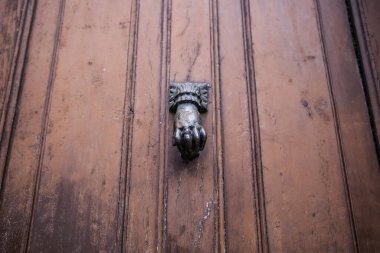 Antika bronz kapı tokmağı, dekorasyon ayrıntıları, antika.