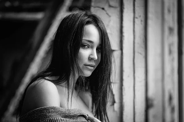 Menina Sofre Chora Retrato Preto Branco — Fotografia de Stock