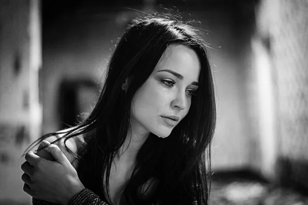Lány Szenved Sír Portré Fekete Fehér — Stock Fotó