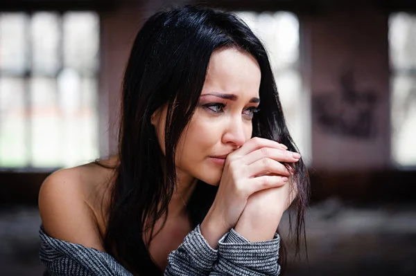 Girl Suffers Cries Portrait — Stock Photo, Image