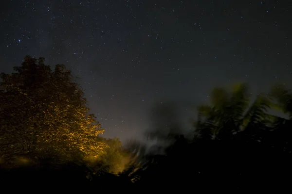 Cielo Nocturno Sobre Fischland Alemania Con Vía Láctea —  Fotos de Stock