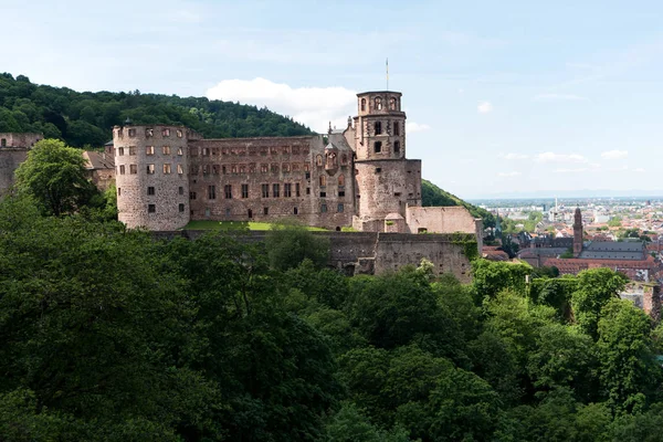 HEIDELBERG, ALEMANIA - 01 de junio de 2019: El castillo de Heidelberg es una ruina — Foto de Stock