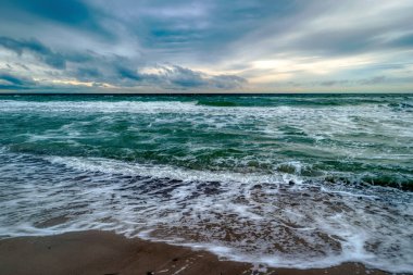 Almanya 'da Ahrenshoop yakınlarında Baltık Denizi Kıyısı