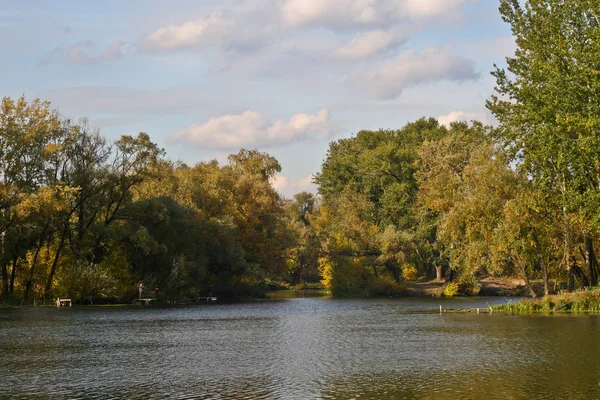 Sonbaharda Psel Nehri.