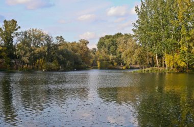 Sonbaharda Psel Nehri.