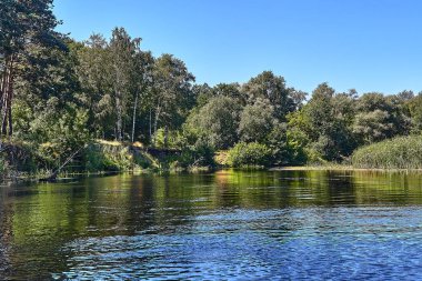 Sonbaharda Psel Nehri.