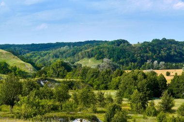 Mogritsa köyündeki Kretase Dağları.
