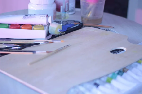 boya ve fırça Sanat Atölyesi