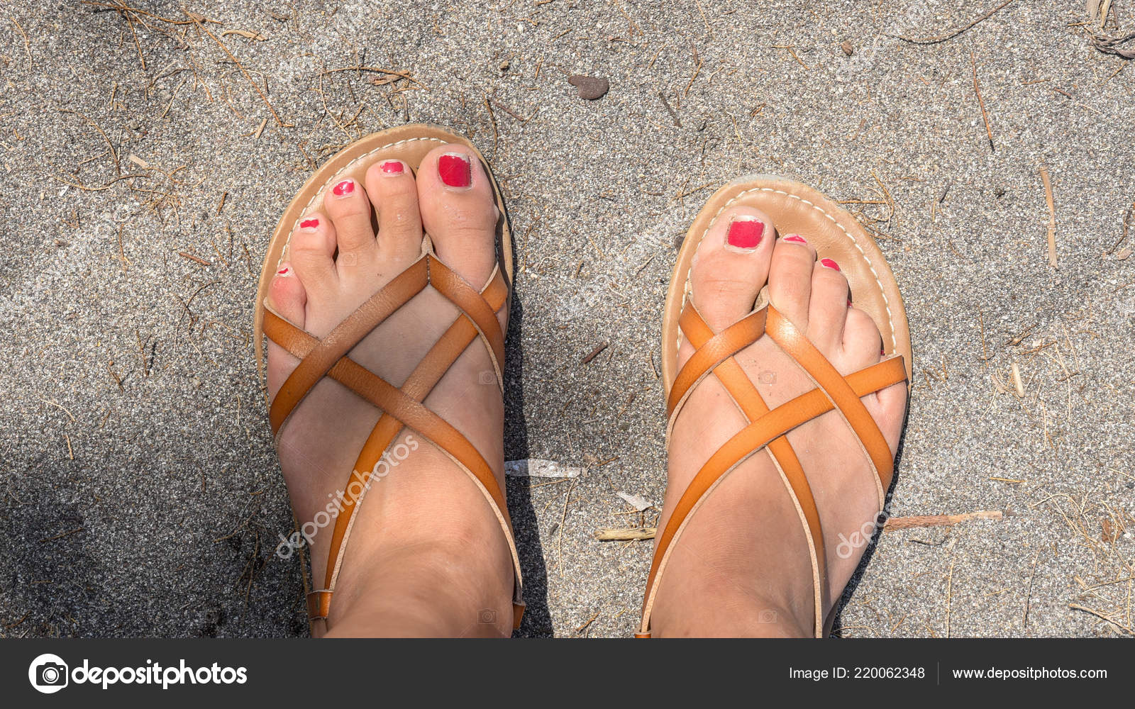 maternal Bold Flatter Chipped Nail Polish Toes Sandals Beach Stock Photo by  ©David@globemerchant.com 220062348