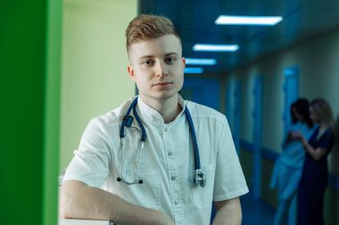 Bir doktorun portresi.