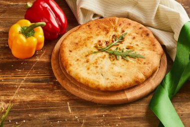 Biber ile pişmiş pasta görünümünü yakın çekim