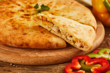 Biber ile pişmiş pasta görünümünü yakın çekim