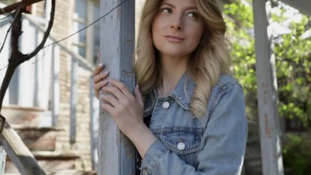 Portrait young attractive woman look at camera at old Georgian city feel happy — Stock Video