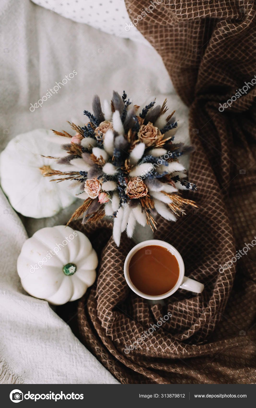 Cuadro Bodegón de café con flores