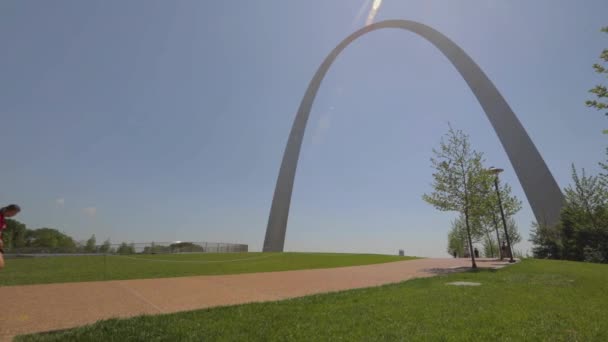 圣路易斯 密苏里州 2018年6月1日 圣路易斯门拱的看法 — 图库视频影像