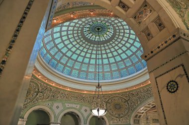 Chicago, Illinois, ABD - 22 Haziran 2018 - görünüm iç ve Chicago Kültür Merkezi kubbe.