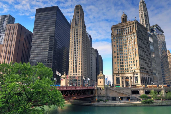 Чикаго Іллінойс Архітектури Skyline Уздовж Річки Чікаго — стокове фото