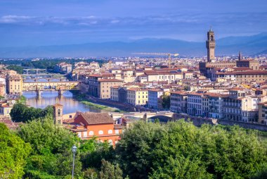 Floransa, Arno Nehri boyunca İtalya.