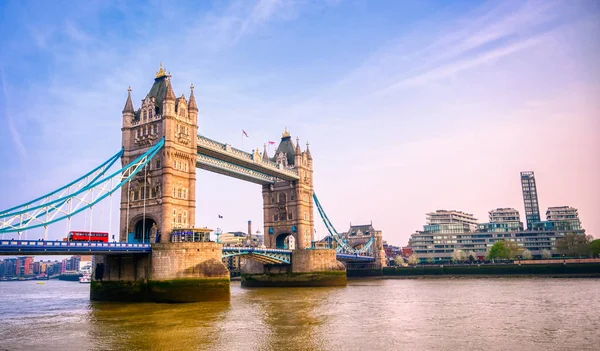 Tower Bridge Outro Lado Rio Tâmisa Londres Reino Unido — Fotografia de Stock