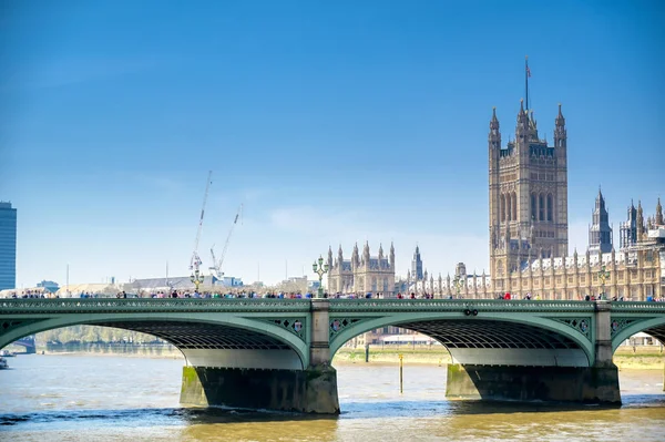 Parlamento Britânico Longo Rio Tâmisa Dia Ensolarado Londres Reino Unido — Fotografia de Stock