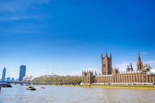 Parlamento Britânico Longo Rio Tâmisa Dia Ensolarado Londres Reino Unido — Fotografia de Stock