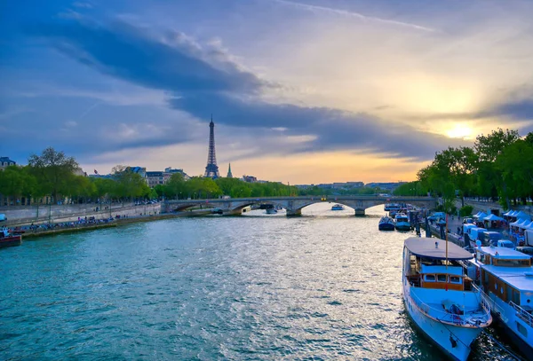Paris Fransa Seine Nehri Kapsayan Pont Alexandre Iii Köprüsünden Bir — Stok fotoğraf