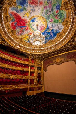 Paris, Fransa-23 Nisan 2019-Paris, Fransa 'da bulunan Palais Garnier oditoryum.