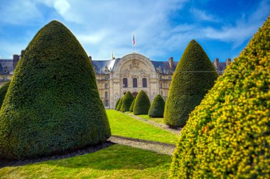 Paris, Fransa-Nisan 22, 2019-Les Invalides tüm Fransa askeri tarihi ile ilgili müzeler ve anıtlar içeren binalar, bir kompleks.