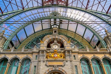 Antwerp (Antwerpen), Belçika tren istasyonu..