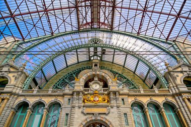 Antwerp (Antwerpen), Belçika tren istasyonu..