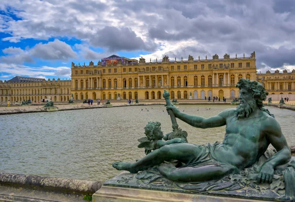 Versailles France April 2019 Statues Fountains Garden Versailles Palace Sunny — Stock Photo, Image