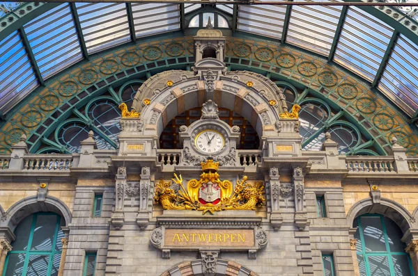 Εσωτερικό Της Αμβέρσας Antwerpen Βελγικός Σιδηροδρομικός Σταθμός — Φωτογραφία Αρχείου