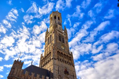 Bruges (Brugge), belguim Pazar Meydanı 'nda bulunan Brüj Belfry.